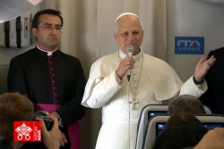 Католическая церковь не благословляет однополые пары – Папа Римский внес ясность