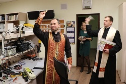 Православный и католический священники освятили Департамент охраны в Гродно