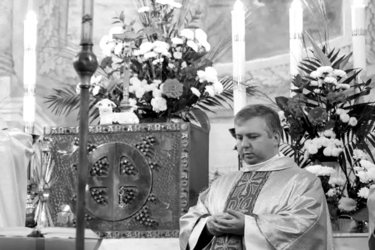 «Остановилось сердце, нашли у костела». Молодой ксендз внезапно умер в Гродненской области