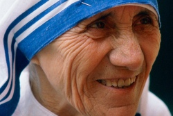 Ватикан прокомментировал слухи о канонизации Матери Терезы