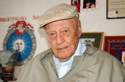 «Благодарю Бога за долгую жизнь». Знаменитый белорус Борис Кит умер в возрасте 107 лет