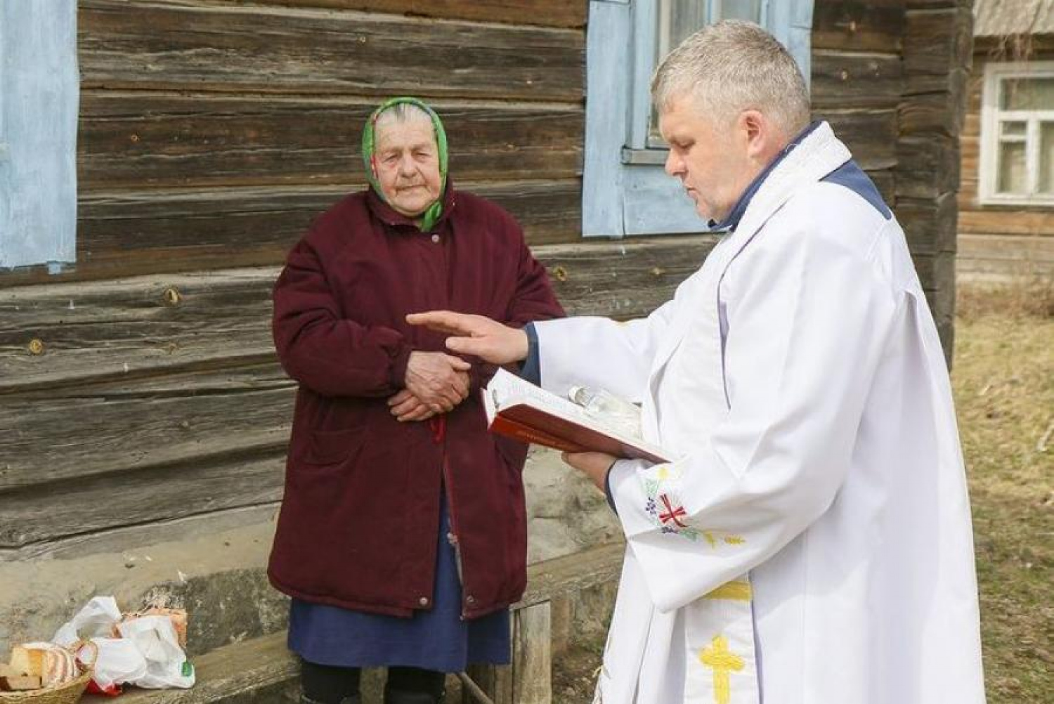 Чудесный случай: арестованного священника из Лынтупов выпустили на свободу