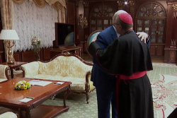 Почему Ватикан поддерживает связь с авторитарными государствами, объяснил Папа Римский