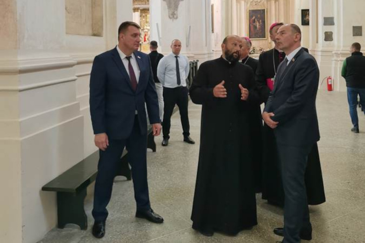 Что происходит в Национальном санктуарии на фоне молчания, узнавали верующие