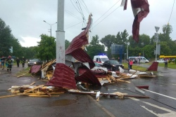 Крышу дома молитвы в Минске снес ураган