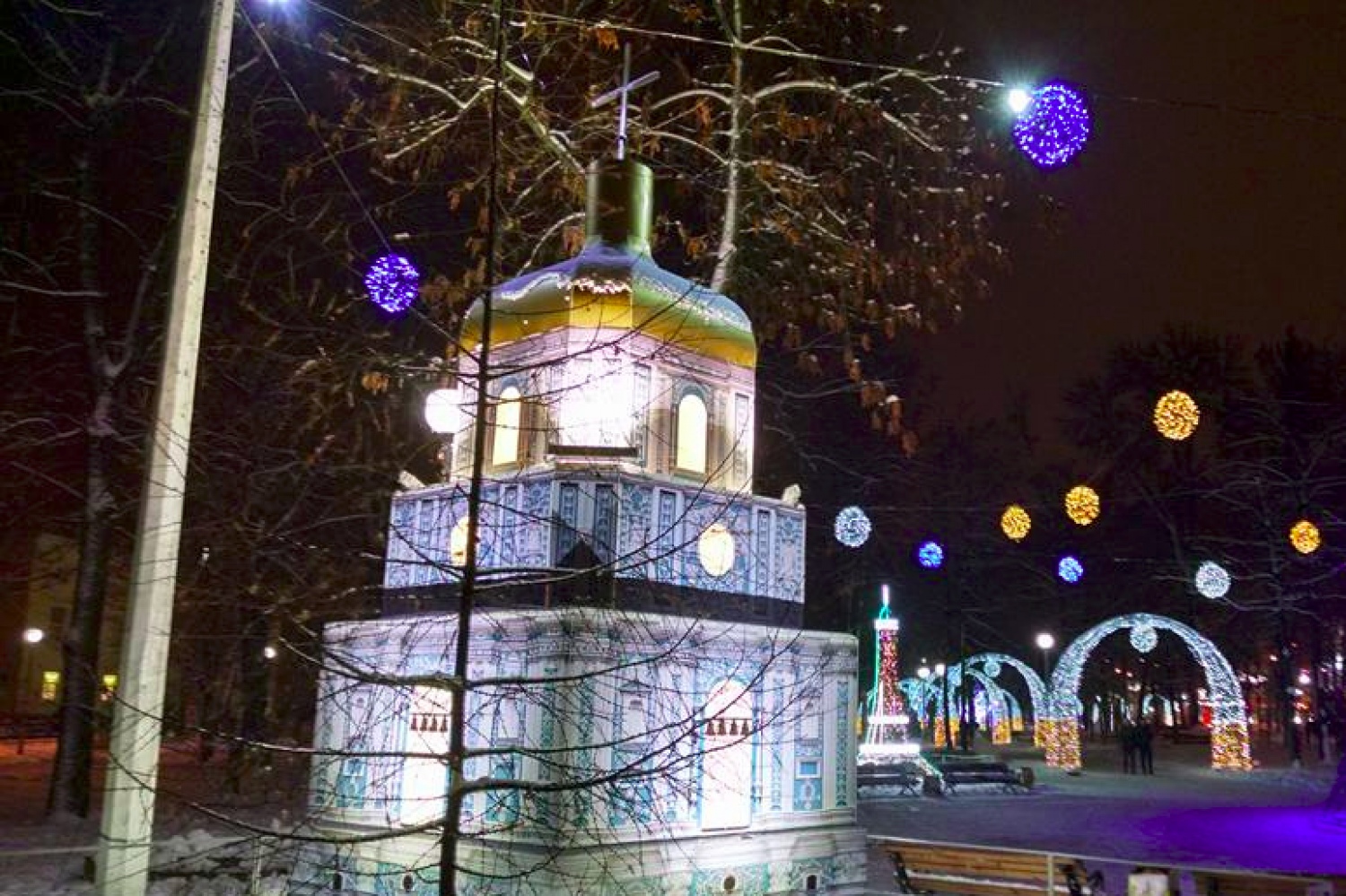 Еще одна достопримечательность в Гомеле - копия колокольни киевской Софии