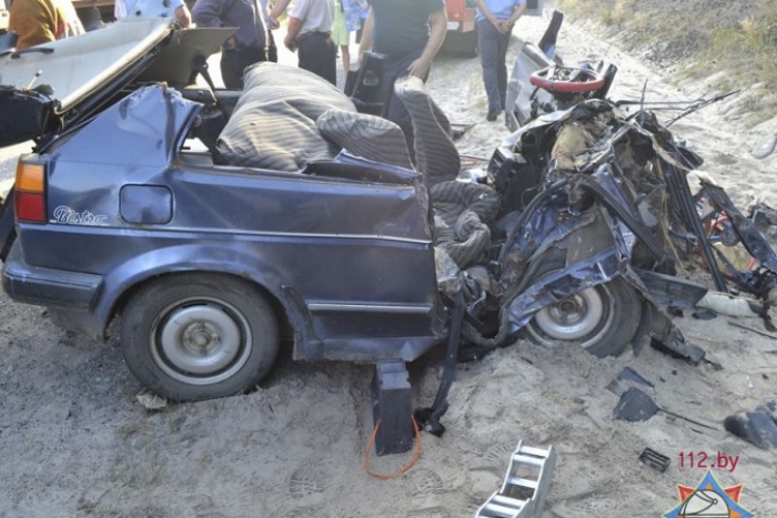 Водитель-бесправник и его пассажирка погибли в ДТП под Лельчицами