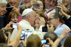 Папа: вместо богатства - детей - Европа выбирает суррогаты жизни