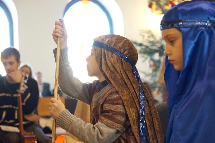 Гомельские дети-католики показали спектакль-Вифлеемку [фото]