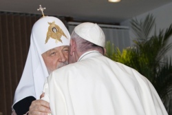 Папа поздравил Патриарха Московского Кирилла с 70-летием