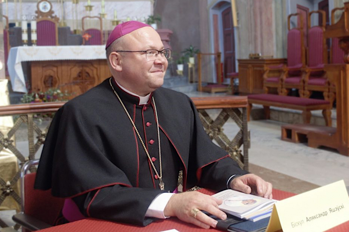 Белорусский епископ начал выкладывать в Instagram видео-проповеди