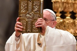 Папа установил новый праздник - Воскресенье Божьего Слова