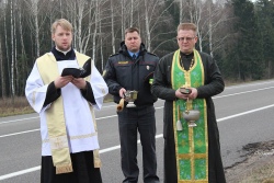 В Беларуси освятили дороги в День памяти жертв ДТП