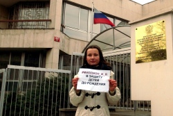 «Хватит убивать!» В России собрали миллион подписей против абортов