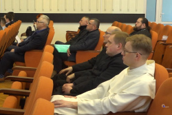 Госорганы обратились к священникам с просьбой помочь в деликатном деле