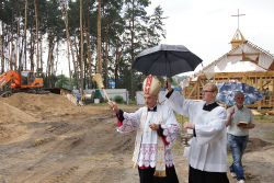 «Очень сложная ситуация». Последнее дело епископа Великосельца нуждается в поддержке