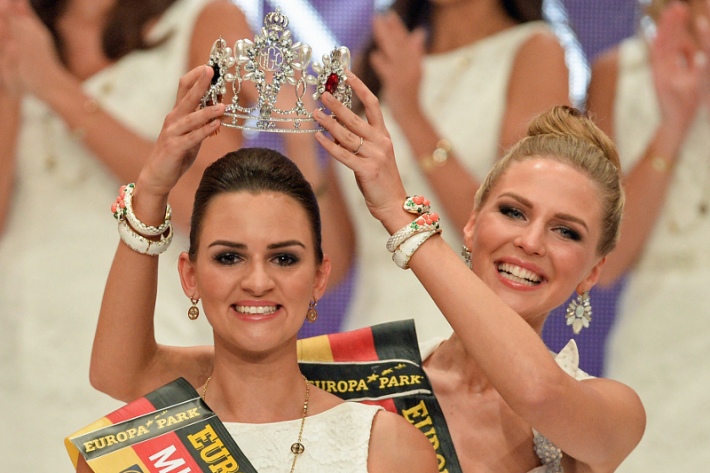 Miss Germany-2016 стала 26-летняя преподаватель религии