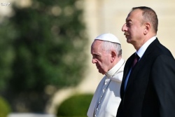 Папа преодолел тысячи километров ради встречи в Баку с 700 католиками