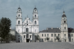 Храмы на фото времен войны: подборка снимков белорусских костелов