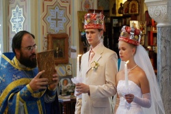 РПЦ узаконила венчание с католиками и запретила гомосексуальные браки