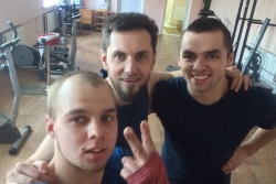 Белорусский монах набирает «лайки» за фото из спортзала