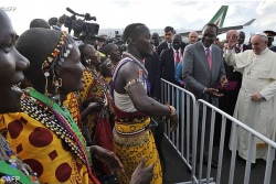 Папа прибыл с Апостольским визитом в Африку