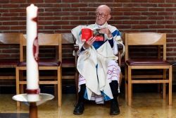 Старейшему в мире католическому священнику исполнилось 107 лет