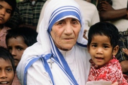 Папа Франциск назначил дату канонизации Матери Терезы