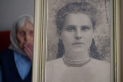 «Его больше всех душили». 98-летняя католическая верующая рассказала о репрессиях в Гомеле