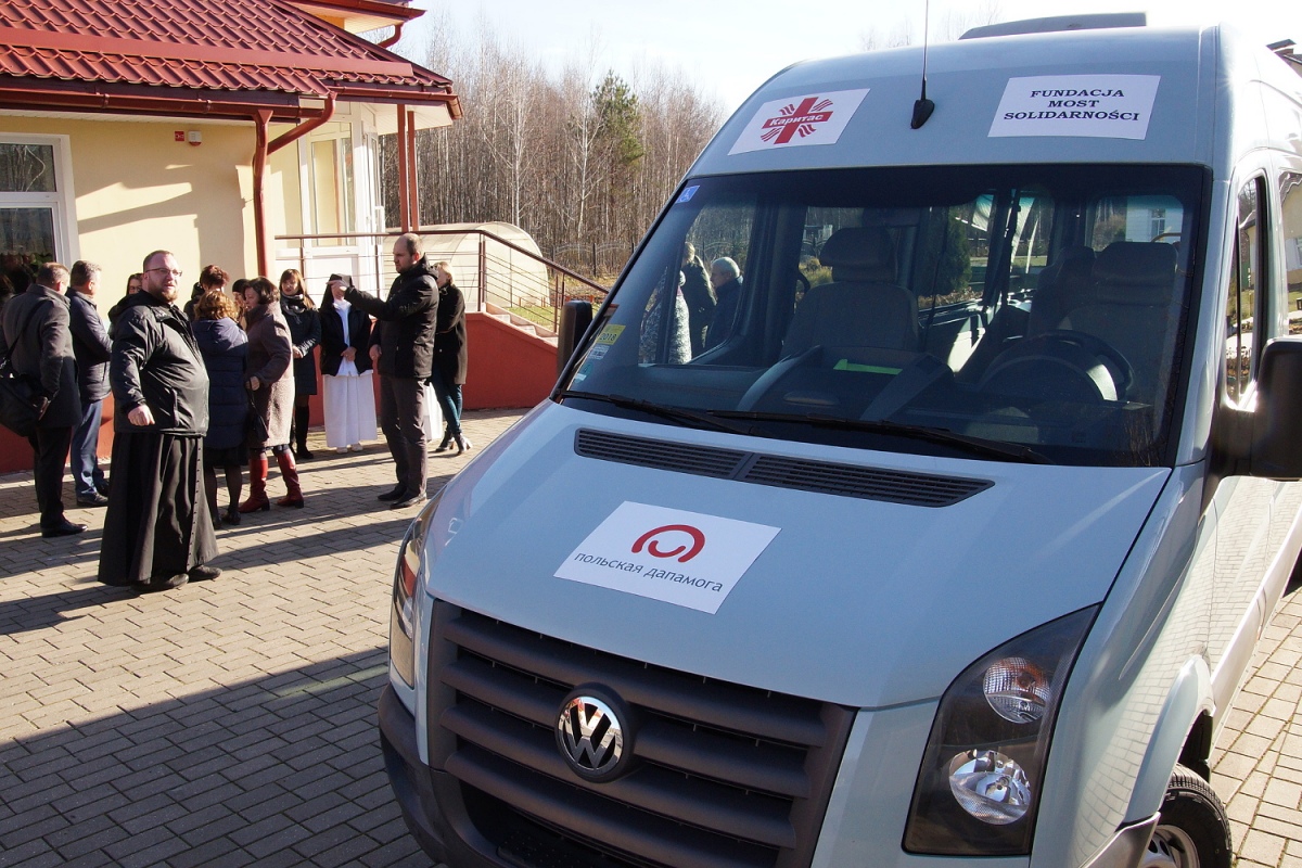 МИД Польши подарил микроавтобус БКМ &quot;Каритас-Милосердие&quot;