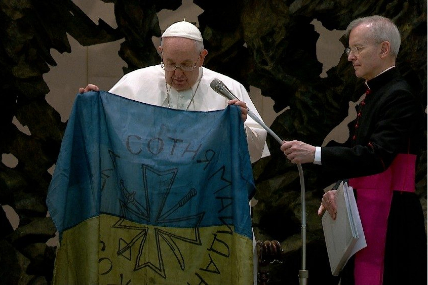 &quot;Іх кроў заклікае да неба&quot;. Папа Рымскі памаліўся за ахвяр разні ў Бучы і іншых месцах Украіны