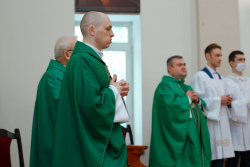Арестованному священнику из Витебска угрожают уголовным делом