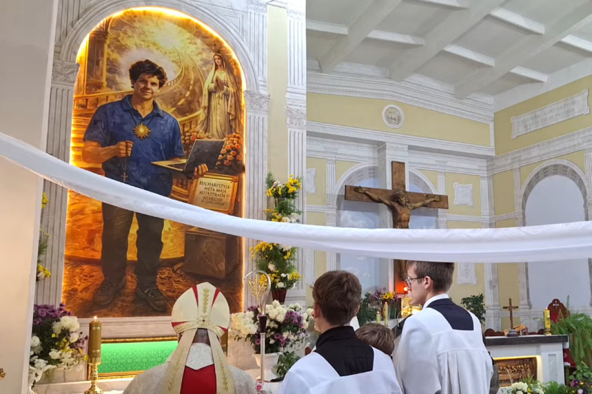 Впервые в Беларуси (или в мире?) освятили икону, созданную с помощью искусственного интеллекта