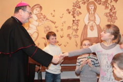 Гуджеротти на Донбассе: Ватикан выделит для Адвеевки 200 тыс. евро