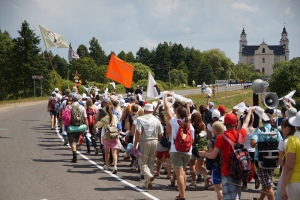Сотни белорусов отправятся в пешее паломничество в Будслав - ЗАПИСЬ + мотивирующее ВИДЕО