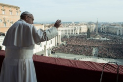 Надежды, утешения и света: за кого молился Папа Римский