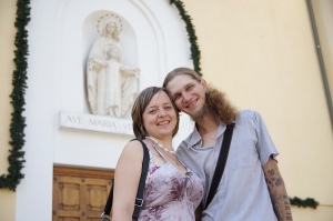 Молодая гомельчанка пережила рак и пришла в Церковь с мужем