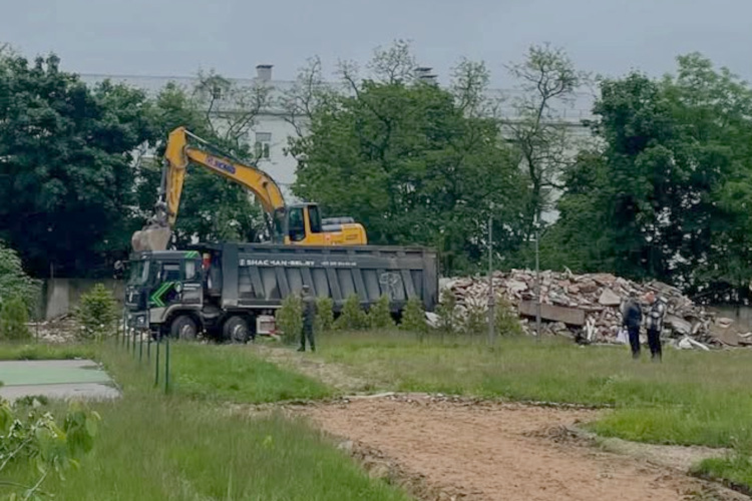На будоўлі ў Мінску знайшлі чалавечыя парэшткі – тут былі каталіцкія могілкі