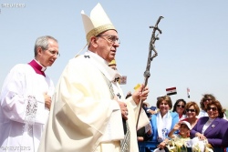 Папа в Каире: не бегите от креста, будьте радикальны в любви