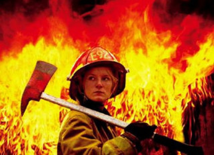 Белорусским женщинам запретили работать водолазами и пожарными + полный ПЕРЕЧЕНЬ профессий
