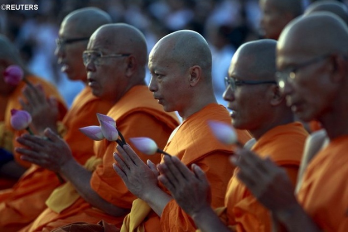 Ватикан поздравил буддистов с их главным праздником